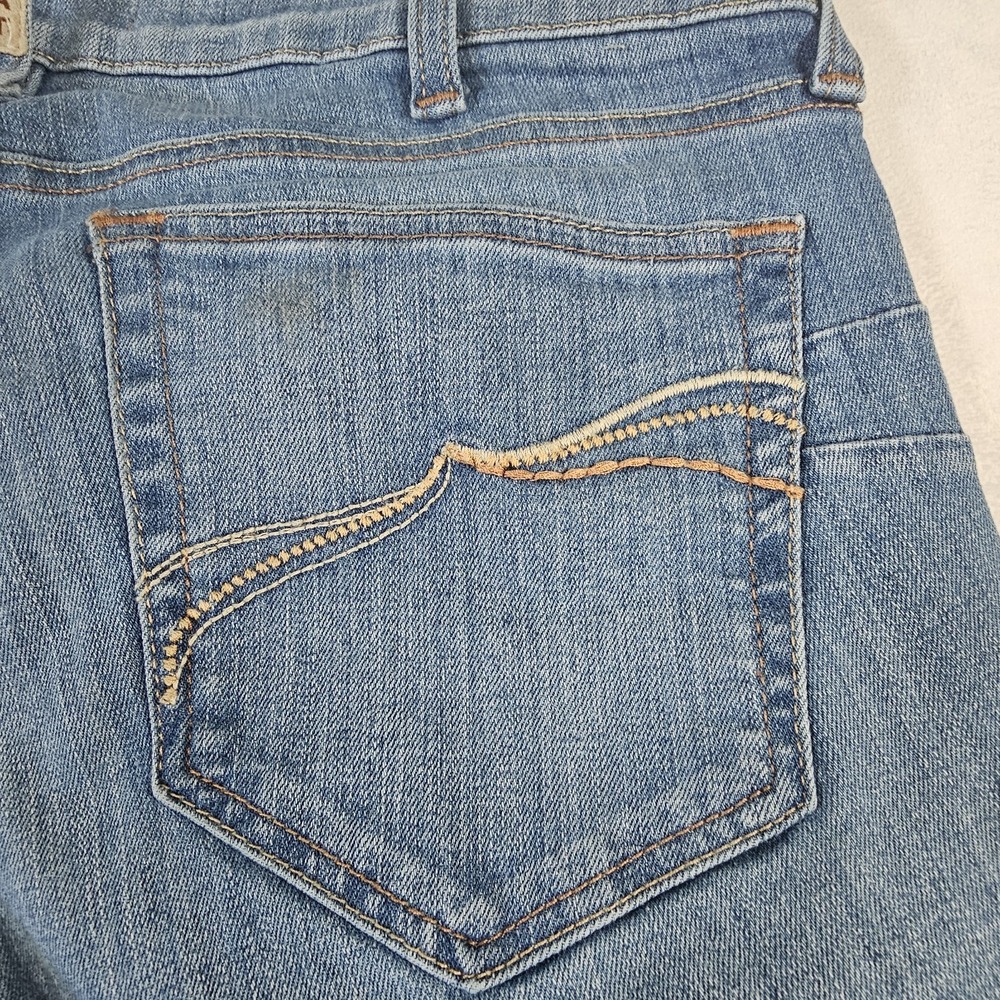 Ariat REAL Mid Rise Boot Flared Jeans Women's Size 30 32" Inseam Medium Wash - Picture 14 of 16